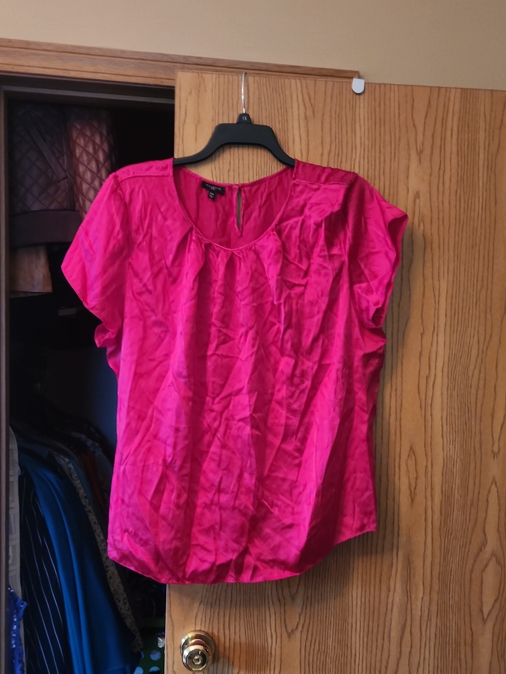 Talbots Vibrant Pink Short Sleeve Scoop Neck Top
